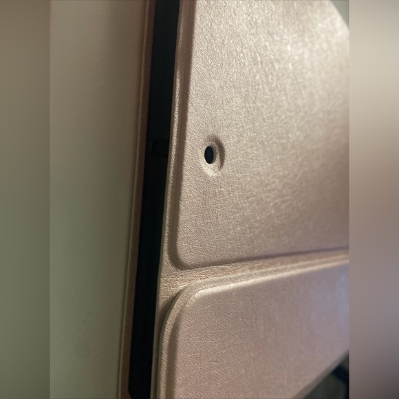 IPad 8th Generation Case - Picture 3 of 6